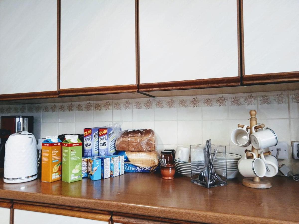 Dolphins Backpackers Hostel Тинтагил Екстериор снимка