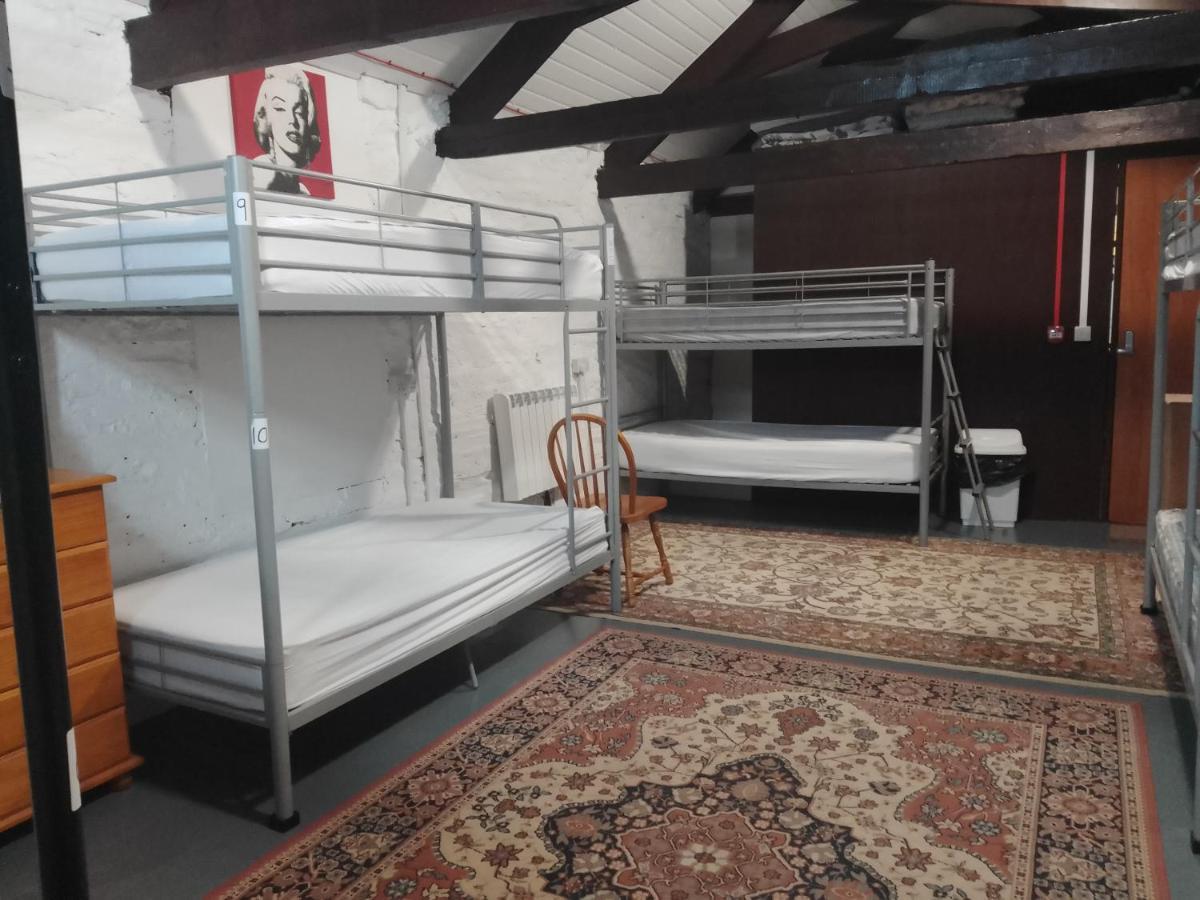 Dolphins Backpackers Hostel Тинтагил Екстериор снимка